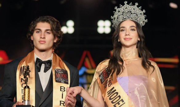 Begüm Eylül Uğur: Türkiye'nin Yükselen Modeli