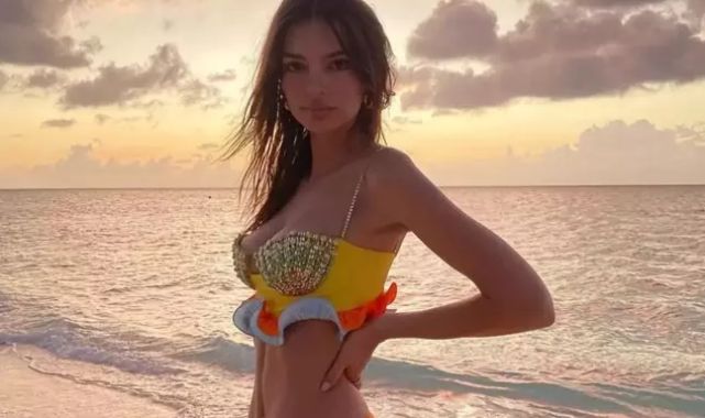 Dünyaca ünlü model Emily Ratajkowski, yıldız futbolcuya hayranlığını ilan etti