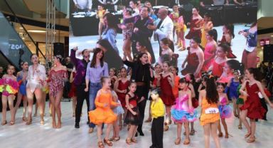 ŞAMPİYON DANSÇILARIMIZ ÜLKEMİZİ DÜNYA ŞAMPİYONASINDA TEMSİL EDECEK…