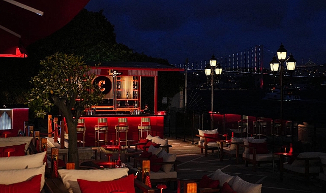 Çırağan Palace Kempinski İstanbul'un Yazlık Mekânı C Bar Sezona Merhaba Dedi