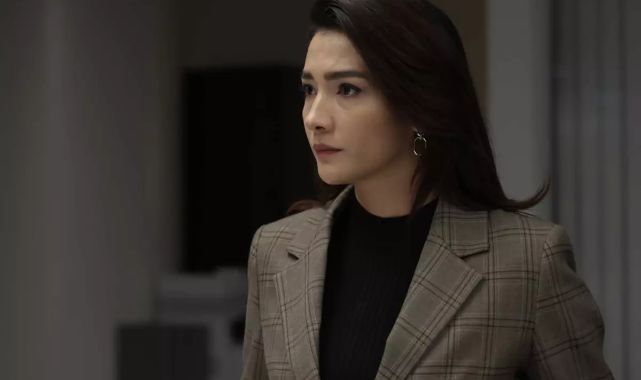 Aybüke Pusat'ın sevgilisiyle tatil pozları! Yeni imajı dikkat çekti