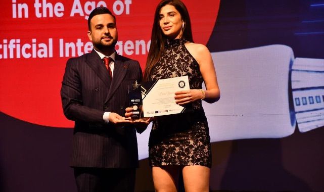 Dr. Mehmet Çelikel Kliniği, LOB'IN International Ödülü ile Taçlandı