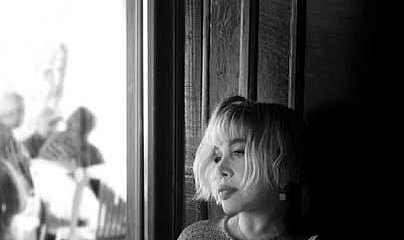 SEZEN AKSU'DAN SEKİZ YIL SONRA GÜÇLÜ DÖNÜŞ: