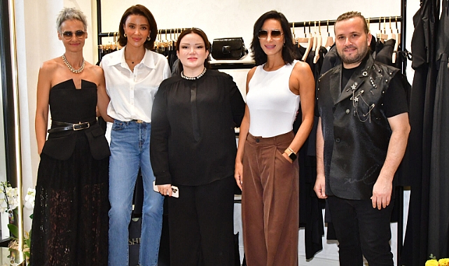 ÖZGE ULUSOY İLE ISHIQ KAPILARINI AÇTI