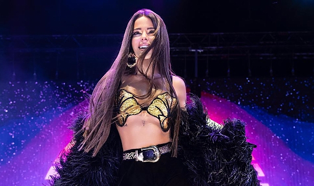 Simge’den Sezon Finalinde Sezen Aksu Sürpriz