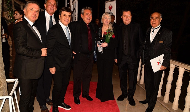 Dünyada İyilik Var derneği 1. Yaşında