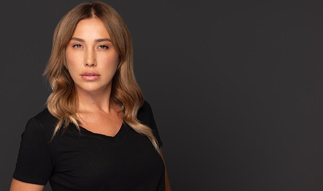Aslı Başak Hanoğlu’ndan Sahneye Cesur Yürüyüş: Mankenlikten Oyunculuğa Güçlü Bir Dönüşüm