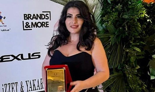 Ebru Torun’a Çifte Sürpriz